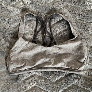 Lululemon free to be sports bra